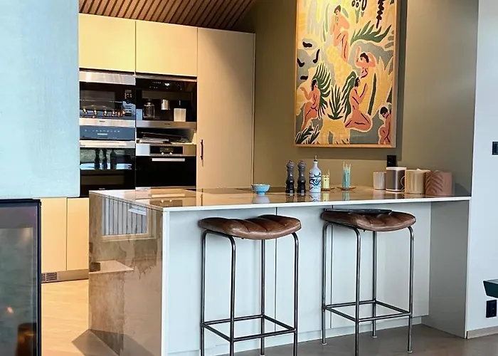 וילה Bluebird-exclusive 5 Bedroom 3 Bathroom הנינגסבר