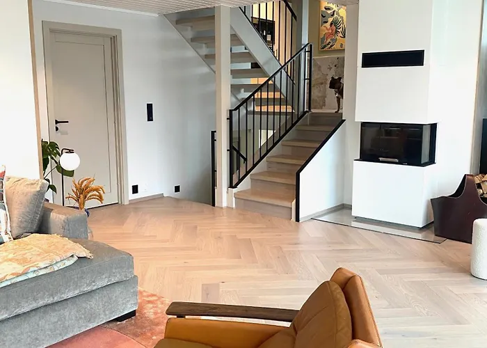 Bluebird-exclusive 5 Bedroom 3 Bathroom