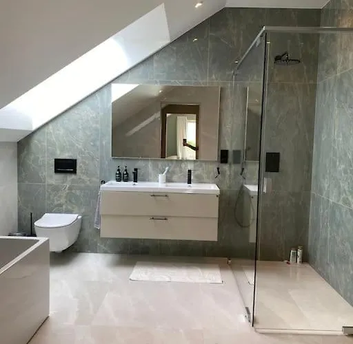 Bluebird-exclusive 5 Bedroom 3 Bathroom וילה *