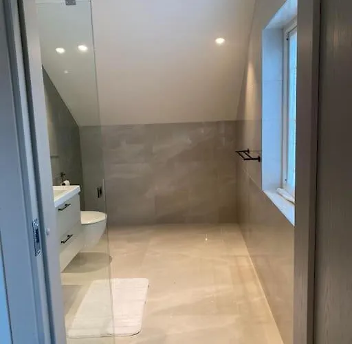 Bluebird-exclusive 5 Bedroom 3 Bathroom וילה